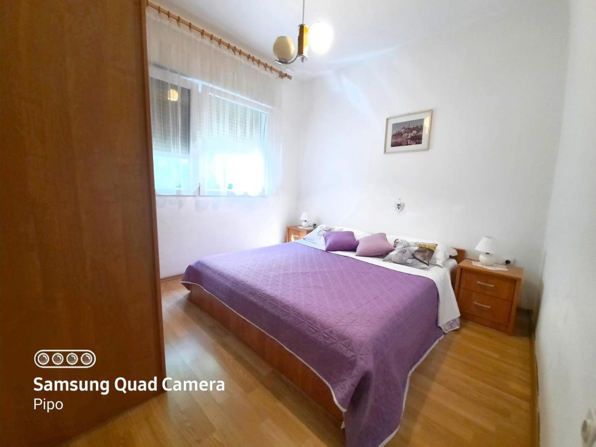 Apartman Samblic クルク エクステリア 写真