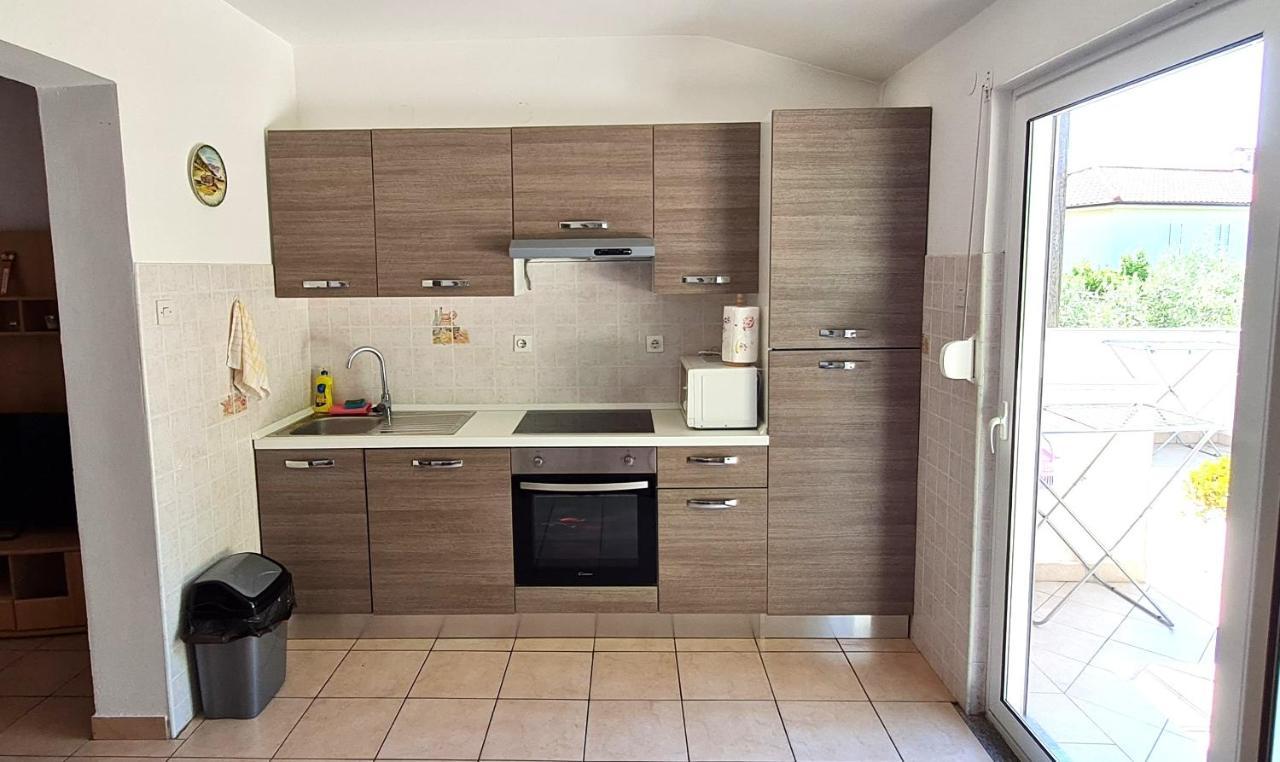 Apartman Samblic クルク エクステリア 写真