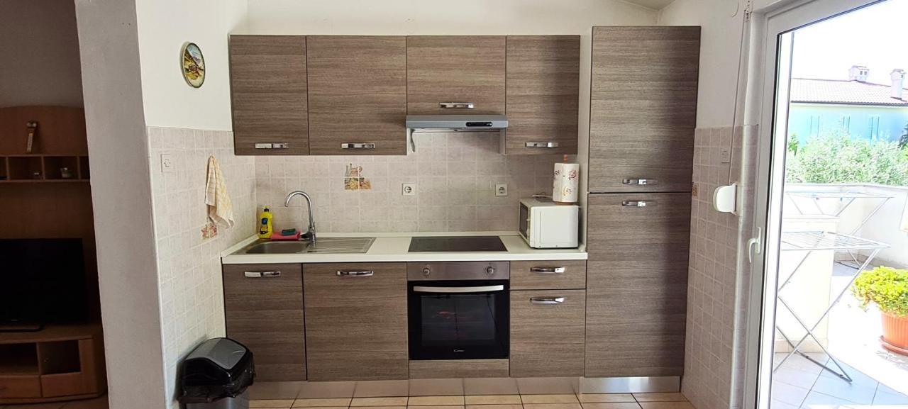 Apartman Samblic クルク エクステリア 写真