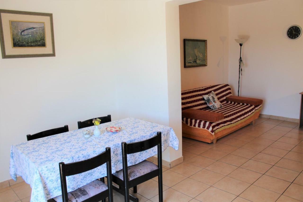 Apartman Samblic クルク エクステリア 写真